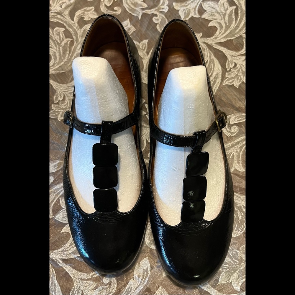Chie Mihara size 38